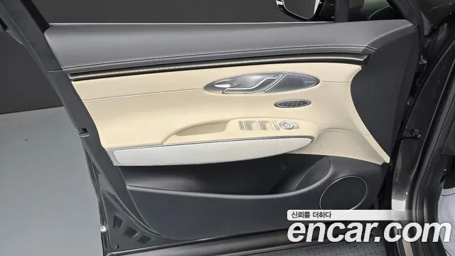 Genesis GV70 2.5T Бензин AWD — Фото автомобиля 22
