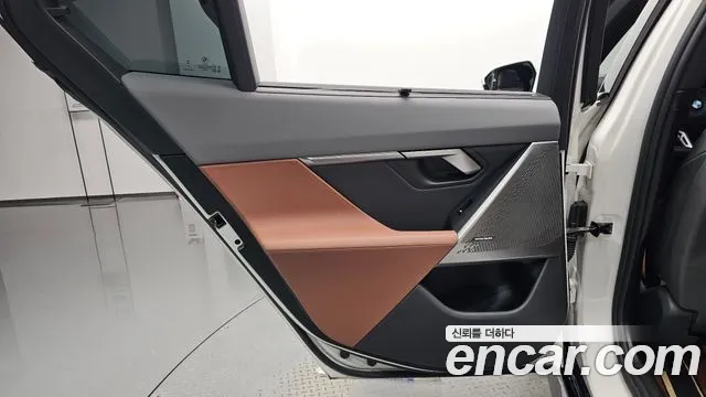 BMW 5 Series G60 — Фото автомобиля 13
