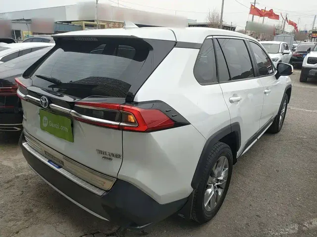 Toyota Wildlander — Фото автомобиля 4
