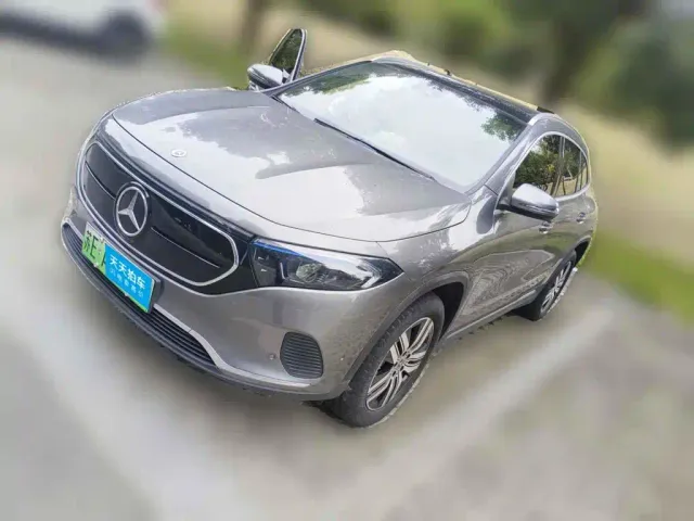 Фотография автомобиля — Mercedes-Benz EQA