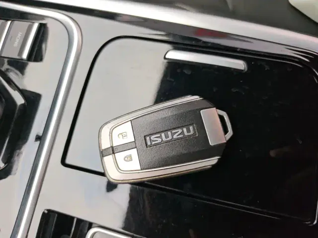 Isuzu Lingtuo — Фото автомобиля 8
