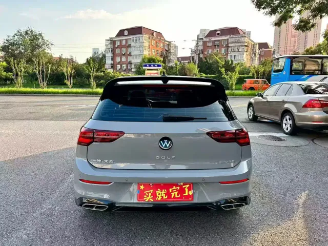 Volkswagen Golf — Фото автомобиля 17