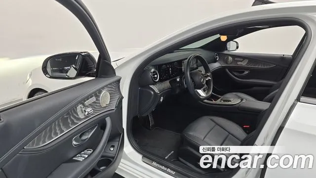 Mercedes-Benz E-Class W213 — Фото автомобиля 10