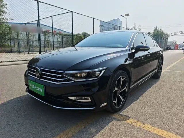 Фотография автомобиля — Volkswagen Magotan
