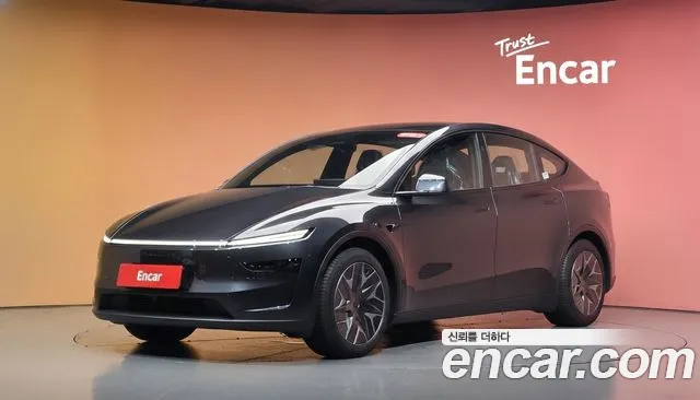 Фотография автомобиля — Tesla Model Y