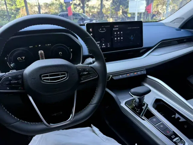 Geely Xingrui — Фото автомобиля 18
