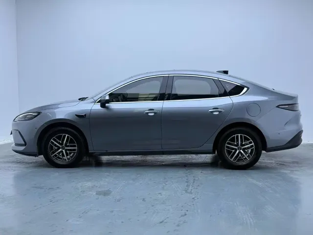 BYD Seal 05 DM-i — Фото автомобиля 3