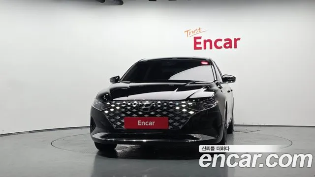 Hyundai Grandeur Новый Grandeur IG 3.0 LPi (Для проката) — Фото автомобиля 3