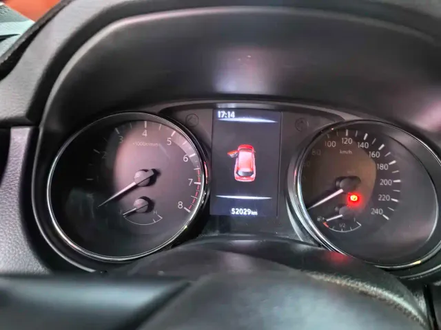 Nissan X-Trail — Фото автомобиля 10
