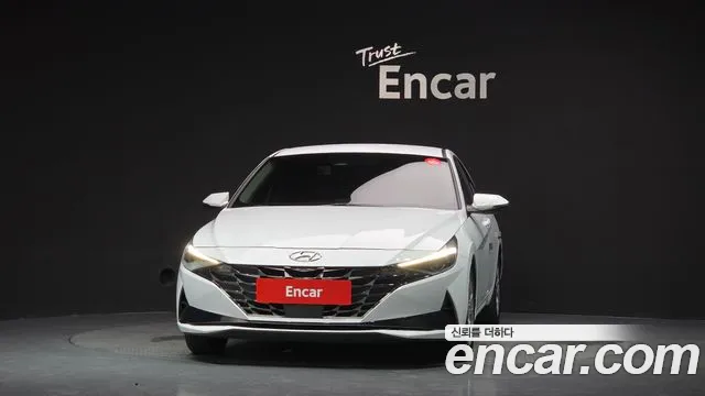 Hyundai AVANTE Avante (CN7) — Фото автомобиля 3