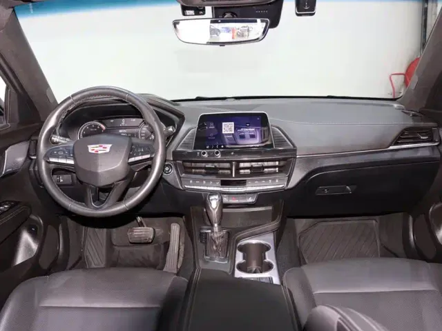 Cadillac CT4 — Фото автомобиля 11