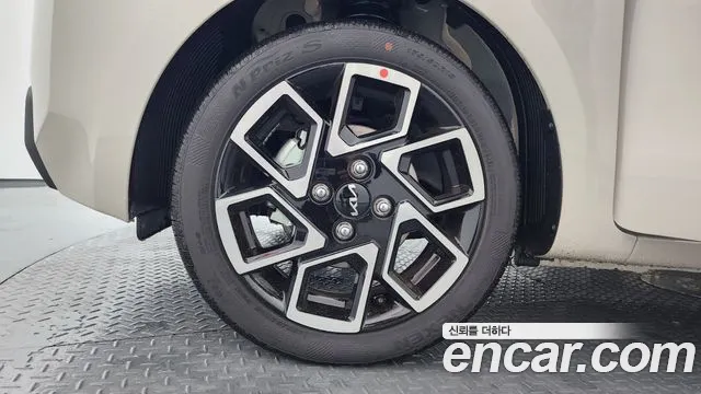 Kia RAY Новый Kia Ray Signature — Фото автомобиля 5