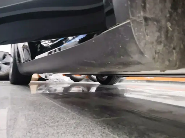 Tesla Model Y — Фото автомобиля 20