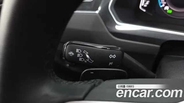 Volkswagen Tiguan Tiguan 2 поколение 2.0 TDI Prestige — Фото автомобиля 29