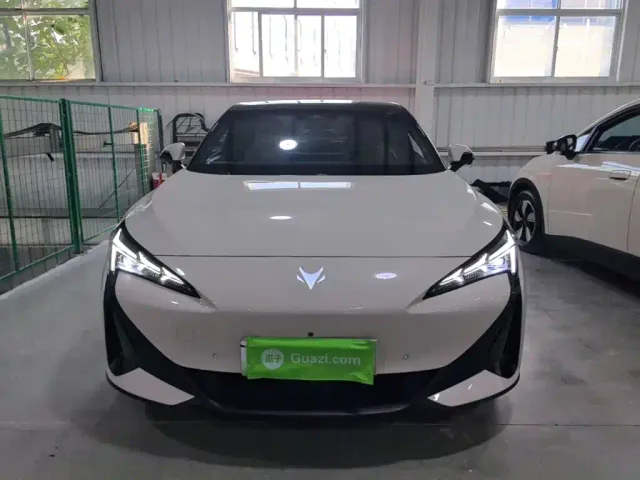 Arcfox Alpha S5 — Фото автомобиля 2