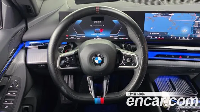 BMW 5 Series G60 — Фото автомобиля 19