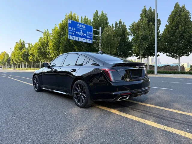 Cadillac CT5 — Фото автомобиля 9