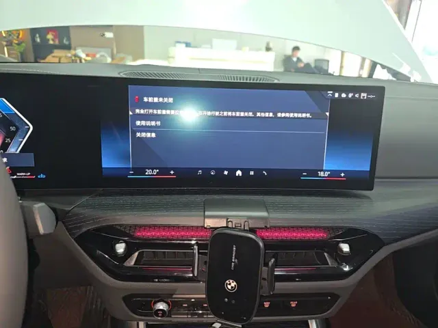 BMW 3 Series — Фото автомобиля 12