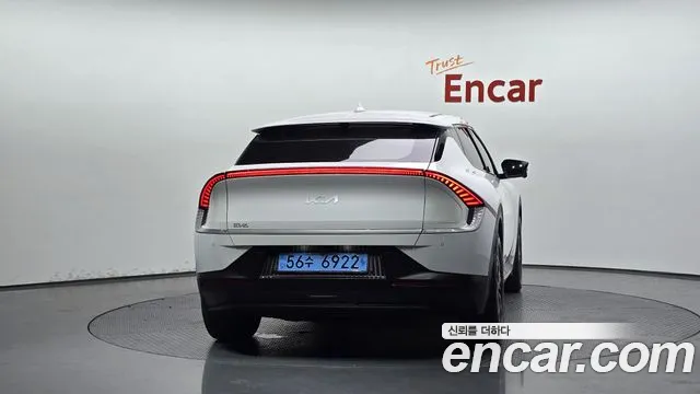 Kia EV6 — Фото автомобиля 4