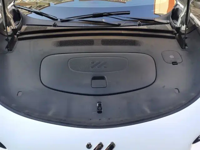 IM Motors LS6 — Фото автомобиля 10