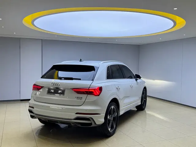 Audi Q3 — Фото автомобиля 6