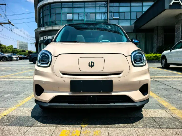 Leapmotor T03 — Фото автомобиля 3
