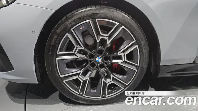 BMW 5-Series 5 серия (G60) 530i xDrive M Sport Pro Special Edition — Фото автомобиля 5