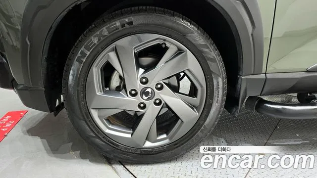 KG_Mobility_Ssangyong Rexton Новый Rexton Sport Khan Дизель 2.2 4WD — Фото автомобиля 5
