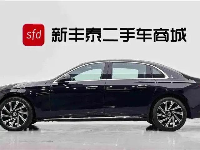 Mercedes-Benz E-Class — Фото автомобиля 4