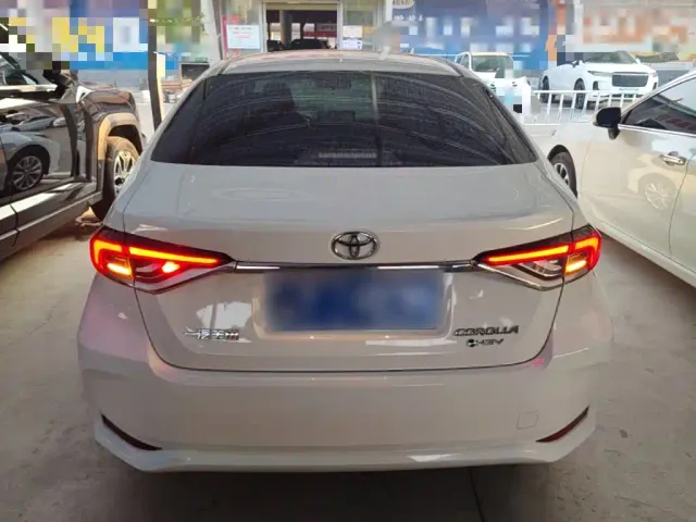 Toyota Corolla — Фото автомобиля 5