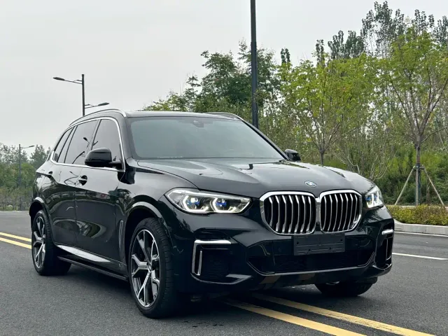 BMW X5 — Фото автомобиля 3