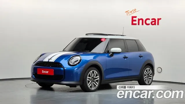 Фотография автомобиля — MINI Cooper 4th Gen