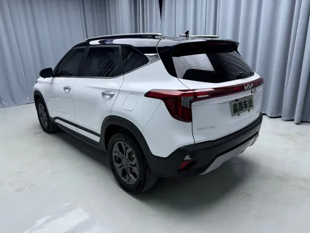 Kia Seltos — Фото автомобиля 3