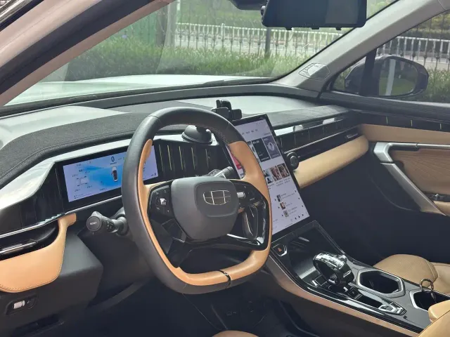 Geely Boyue L — Фото автомобиля 8