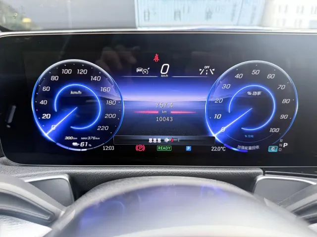 Mercedes-Benz EQB — Фото автомобиля 7