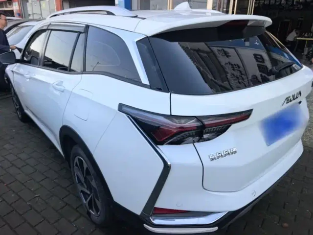 Dongfeng Yixuan GS — Фото автомобиля 4