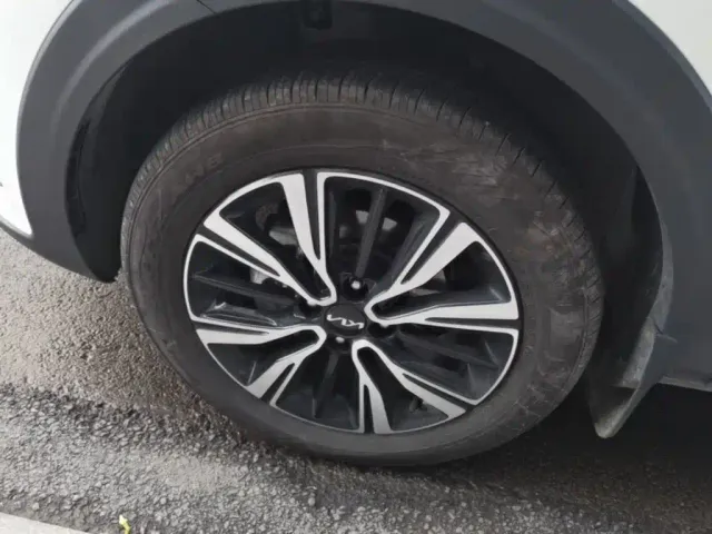 Kia KX1 — Фото автомобиля 22