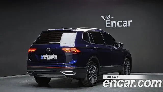 Volkswagen Tiguan — Фото автомобиля 2