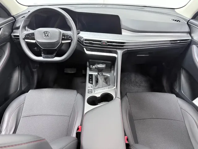 Changan CS35 Plus — Фото автомобиля 8