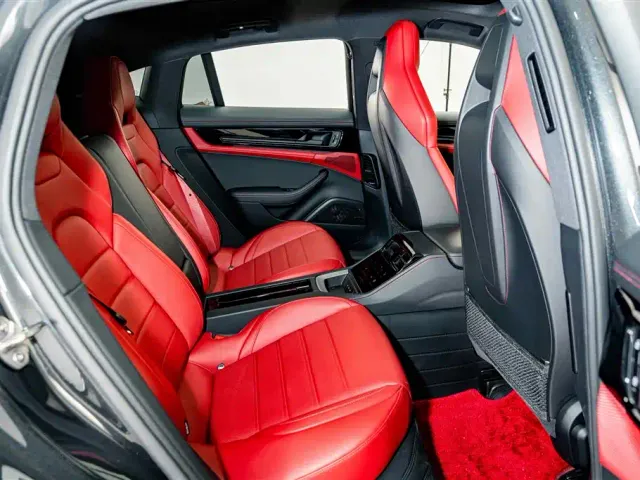 Porsche Panamera — Фото автомобиля 21