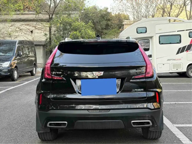 Cadillac XT4 — Фото автомобиля 4