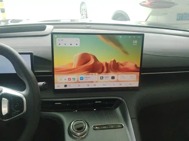 Geely Galaxy E5 — Фото автомобиля 13
