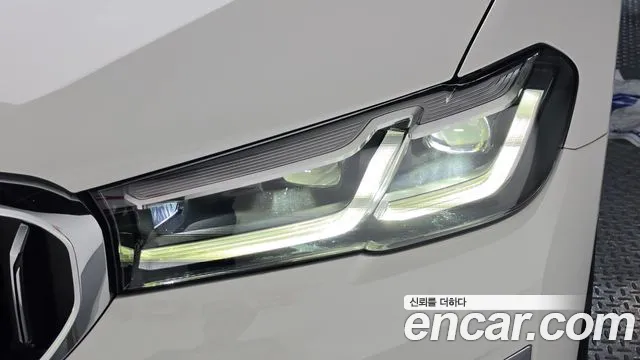 BMW 5 Series G30 — Фото автомобиля 22
