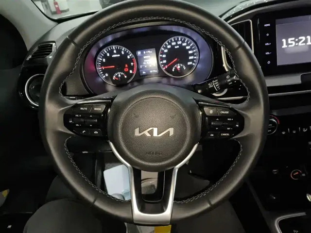 Kia KX1 — Фото автомобиля 2