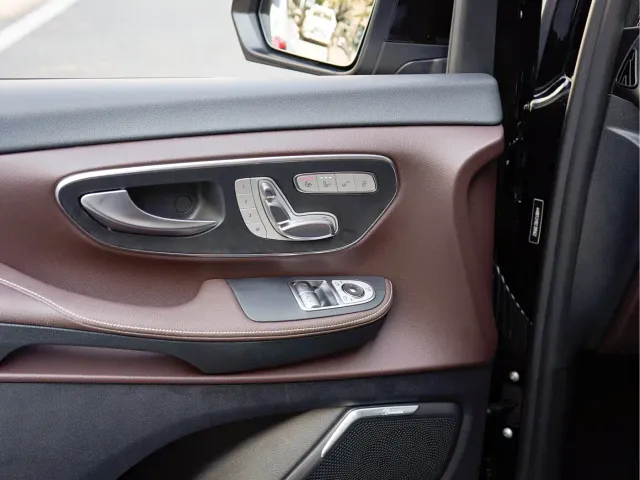 Mercedes-Benz V-Class — Фото автомобиля 18