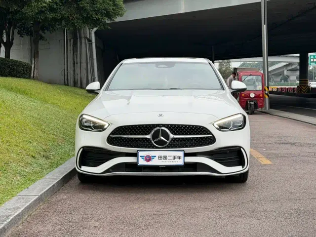 Mercedes-Benz C-Class — Фото автомобиля 2