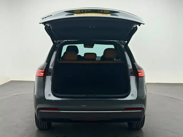 Geely Galaxy Starship 7 EM-i — Фото автомобиля 8