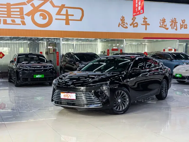 Buick LaCrosse — Фото автомобиля 2