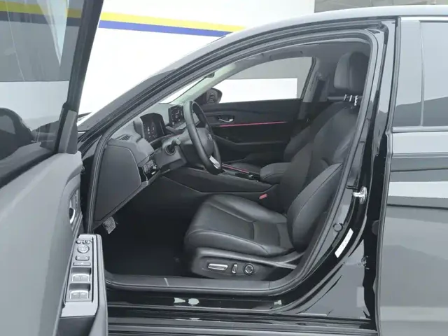 Honda Accord — Фото автомобиля 9