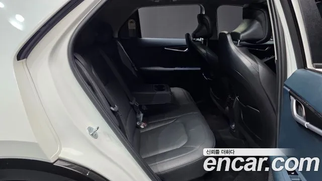 Kia Niro The All New Niro Signature — Фото автомобиля 10